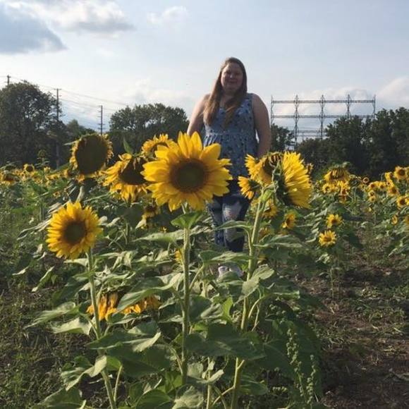 Meet the Posher Other - Meet your Posher, Rebecca